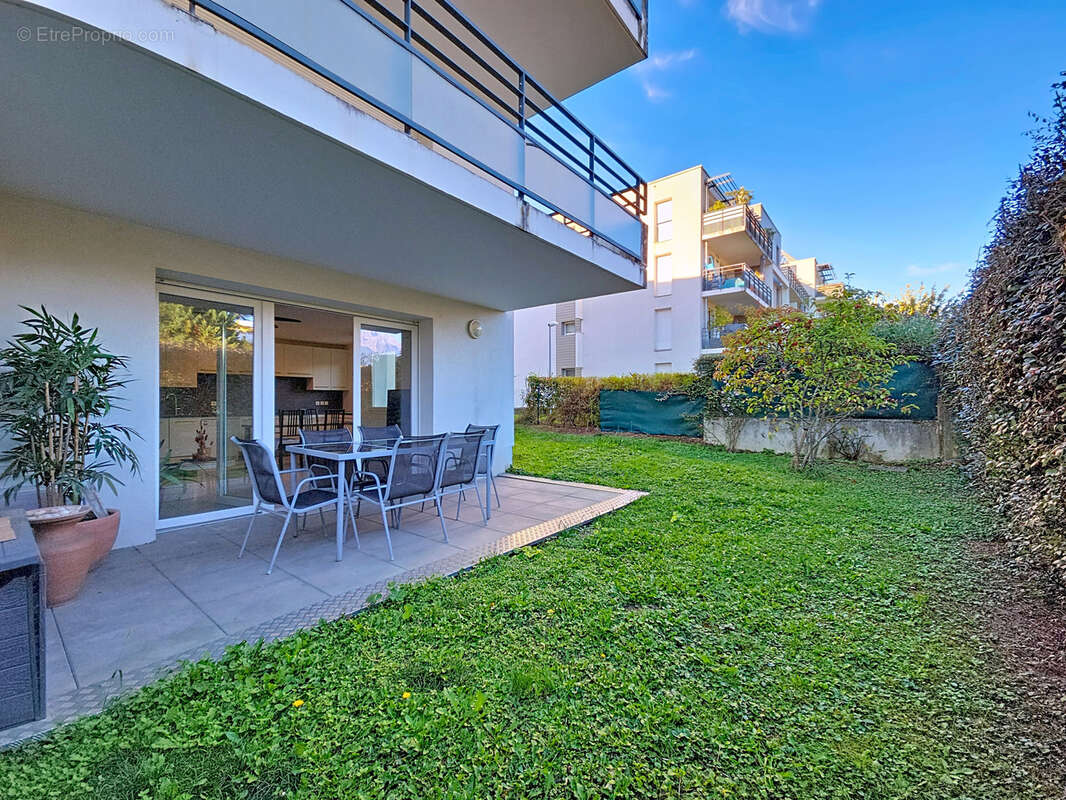 Appartement à MEYLAN