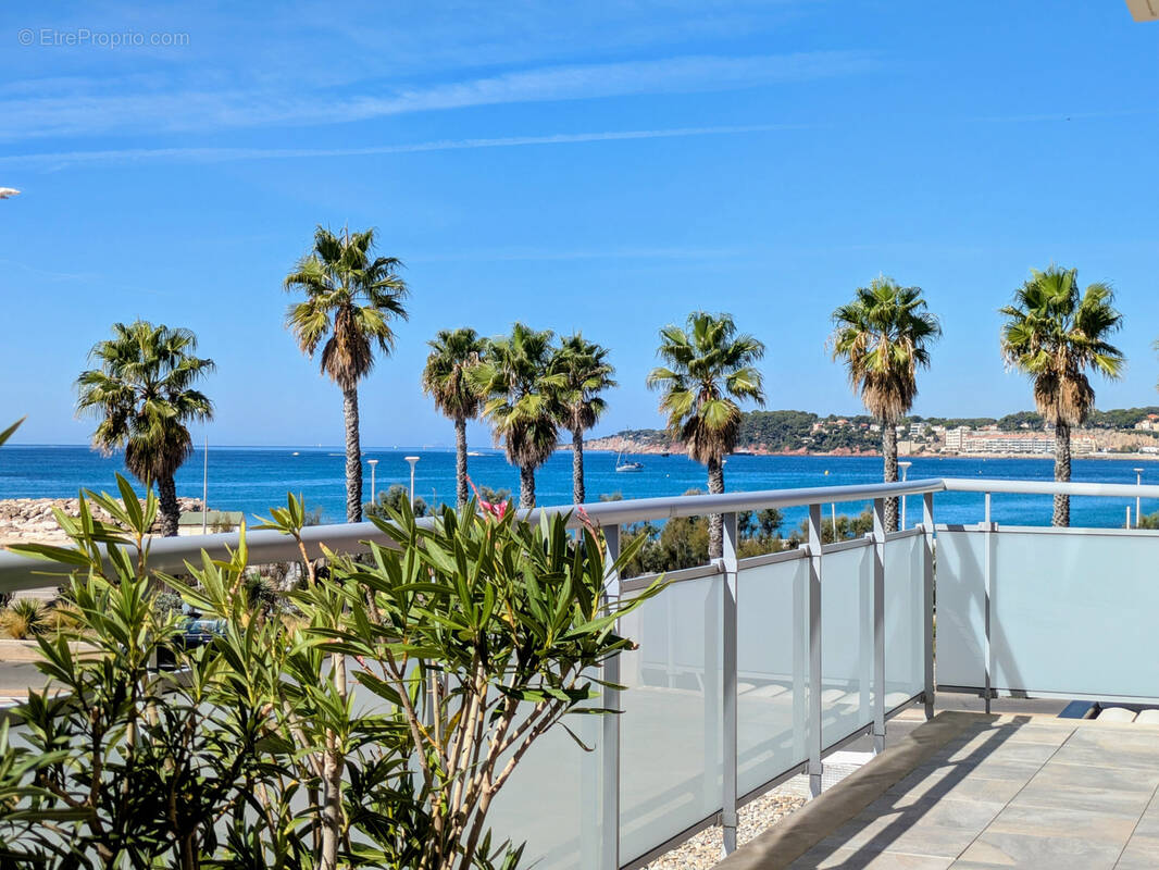 Appartement à SIX-FOURS-LES-PLAGES