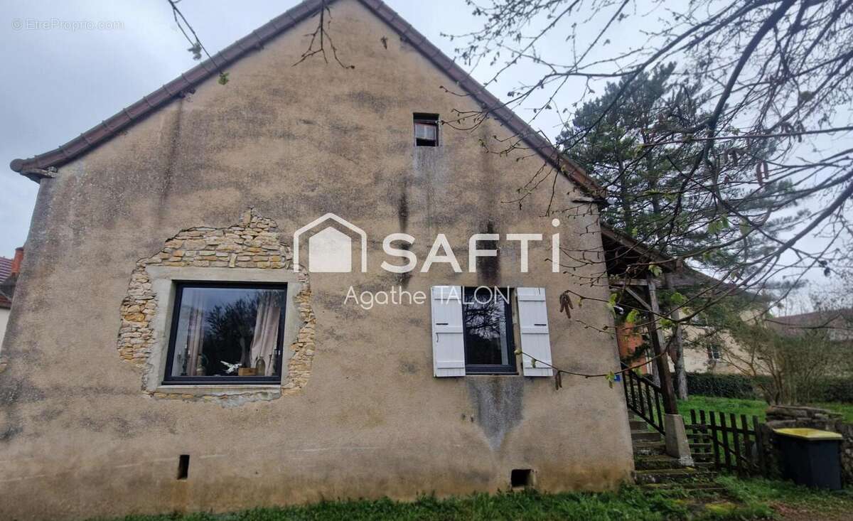 Maison 35 m² à Genouilly  - photo 2