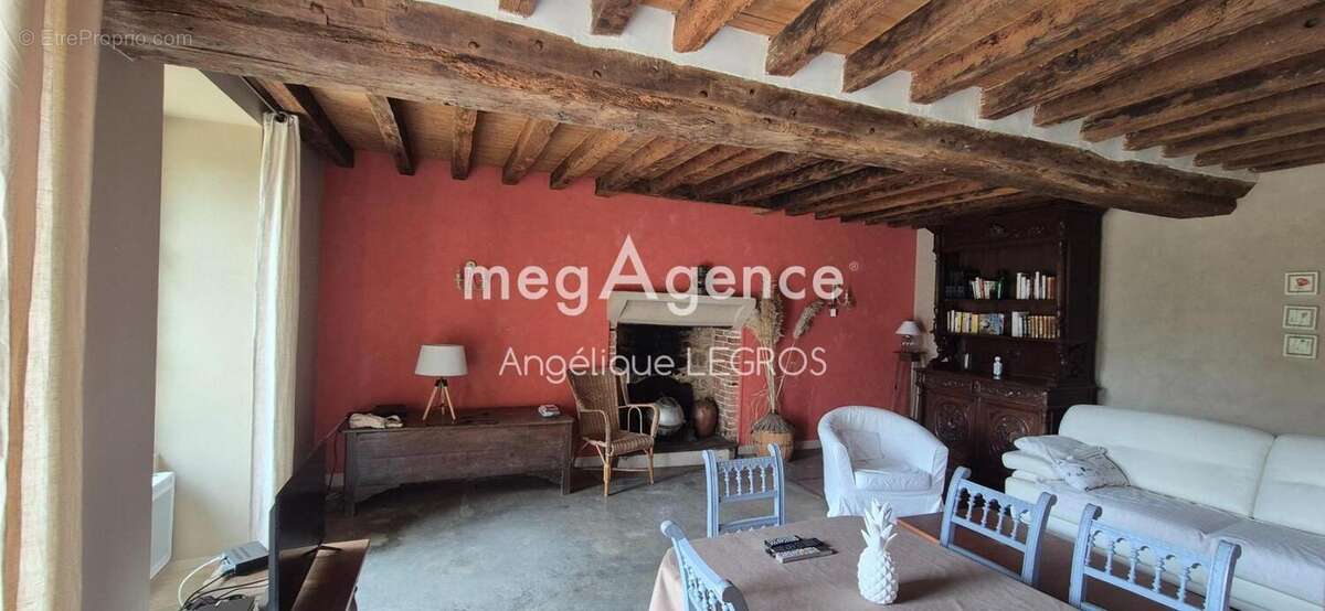 Maison à SAINT-LEONARD-DES-BOIS