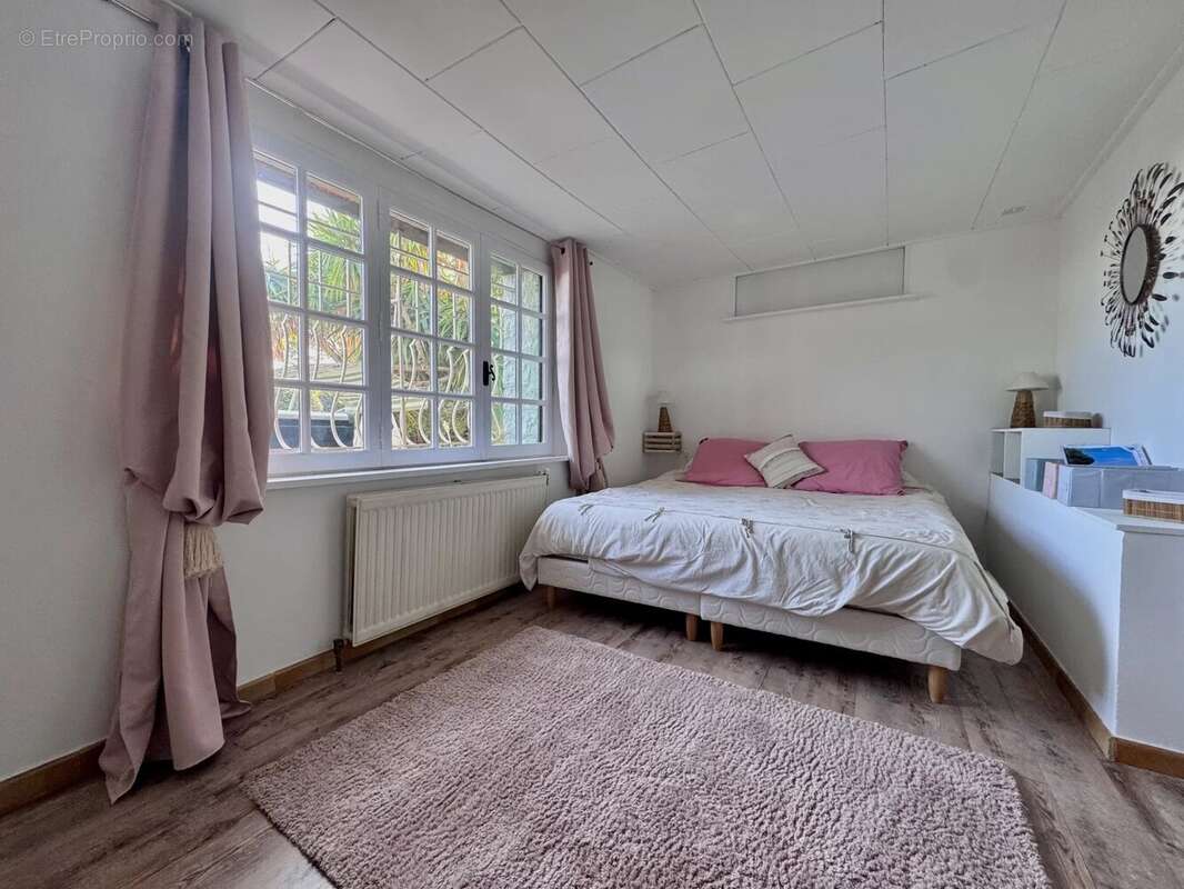 Maison à TOURRETTES-SUR-LOUP