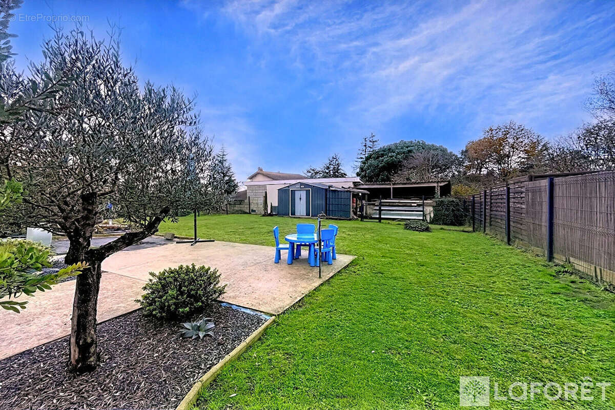 Maison à SAINT-ANDRE-DE-CUBZAC