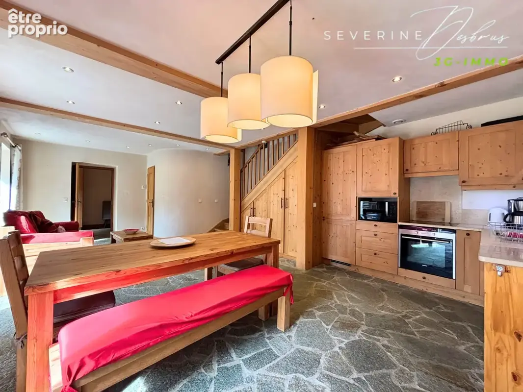 Chalet de caractère à La Villette, Vaujany – Pierre, bois et vue sur les montagnes - photo 4