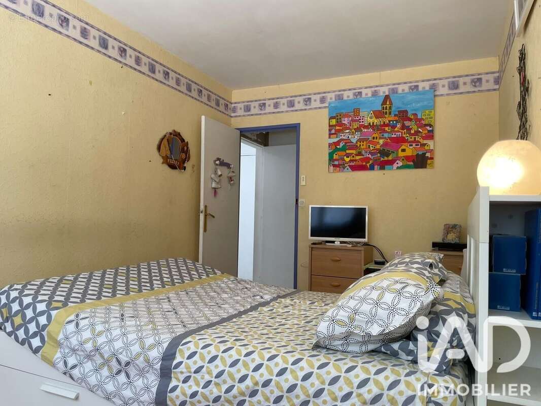 Photo 8