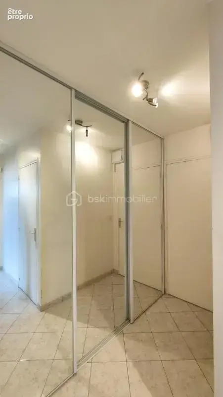 Grand 3 pièces de 68m2 en rez-de-chaussée avec loggia, terrasse et parking - photo 16