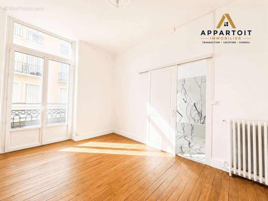 Appartement à VICHY