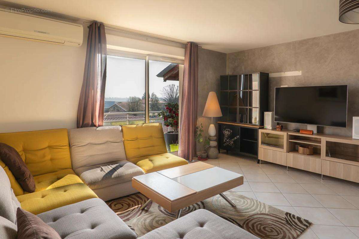 Appartement à VALENCIN
