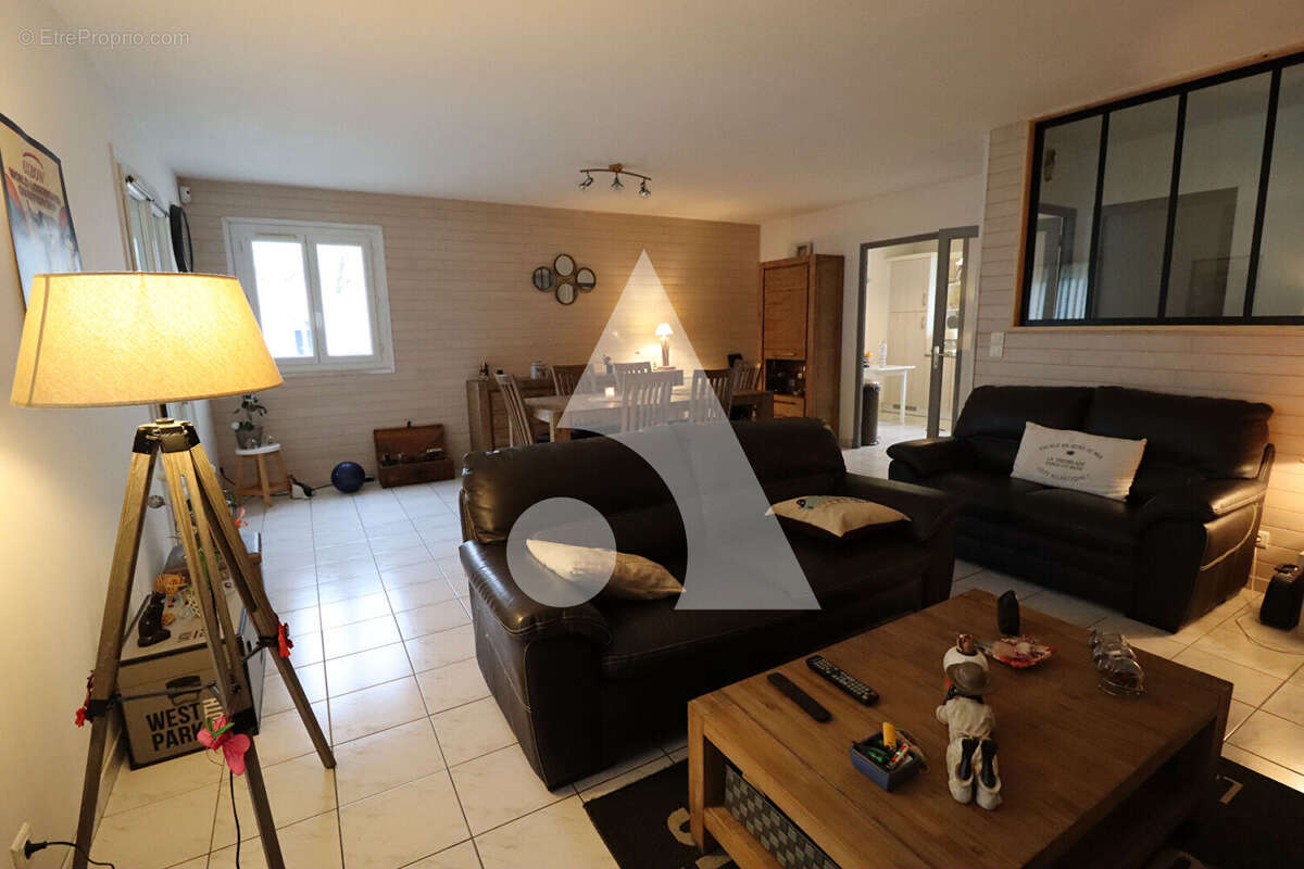 Maison à LA TREMBLADE