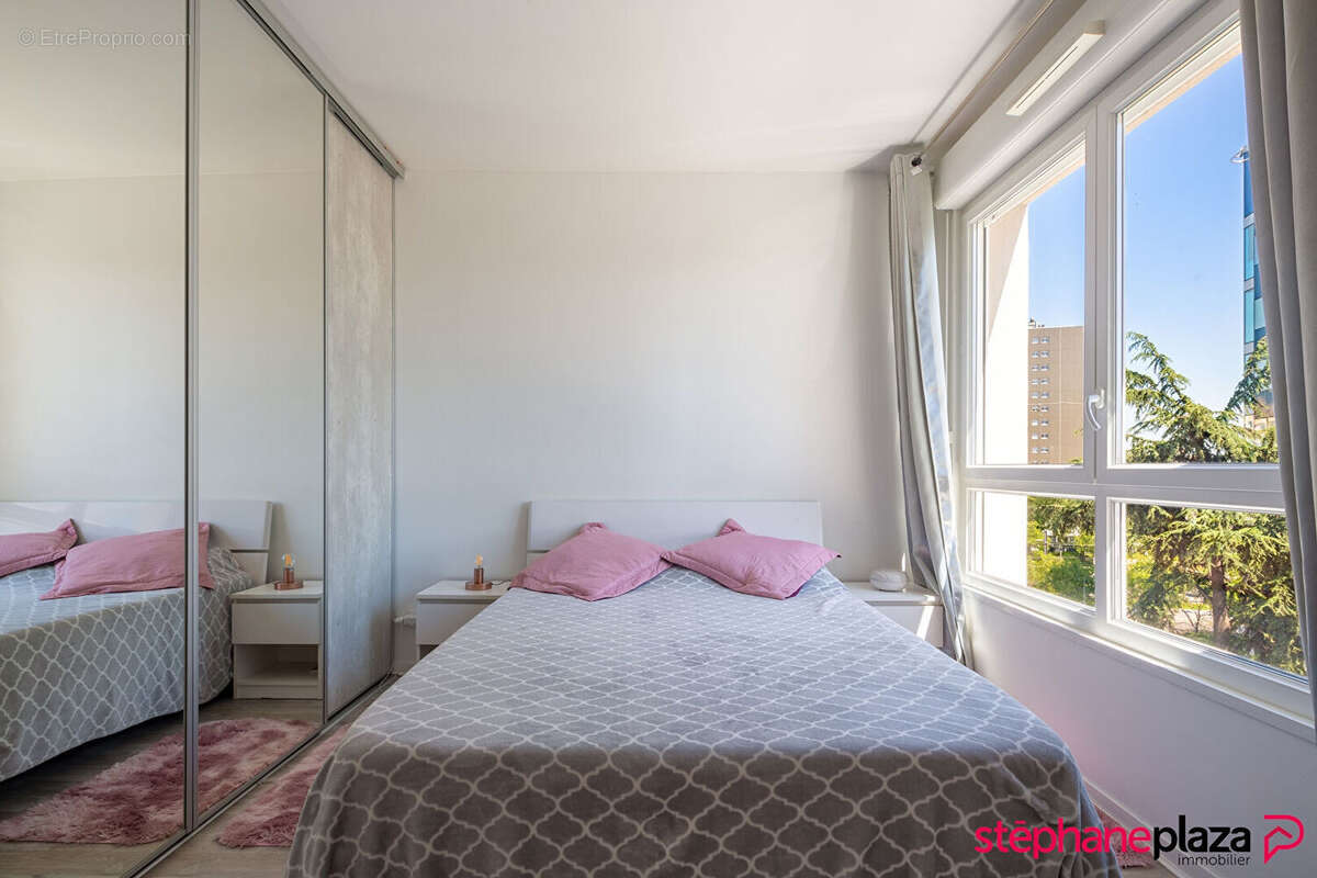 Appartement à COLOMBES