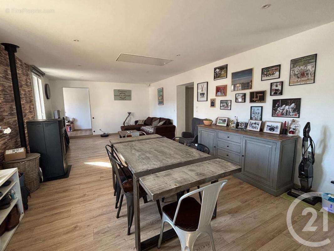 Maison à WICQUINGHEM