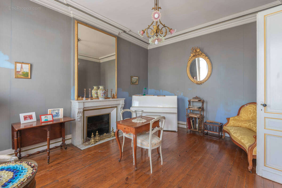 Maison à QUINSAC