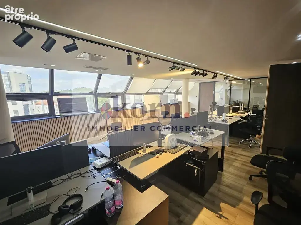 Bureaux à vendre de 364m² situé dans le centre-ville d'Asnières - photo 3