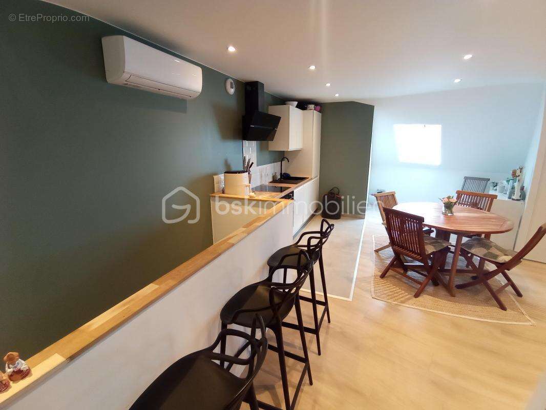 Superbe appartement t5 duplex de 2024  avec 3 chambres + 2 sdb+ grand jardin, en dernier etage - photo 3