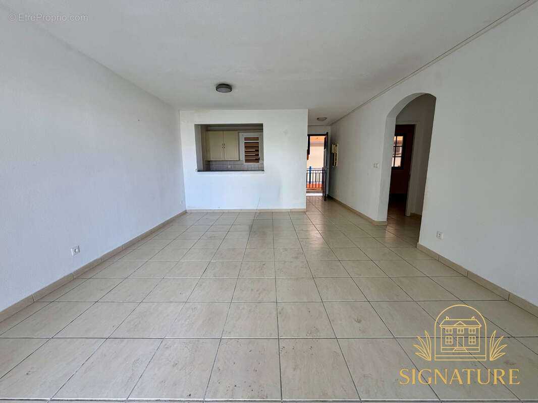 Appartement T3 - 72 m2 - Baie Nettlé - photo 2