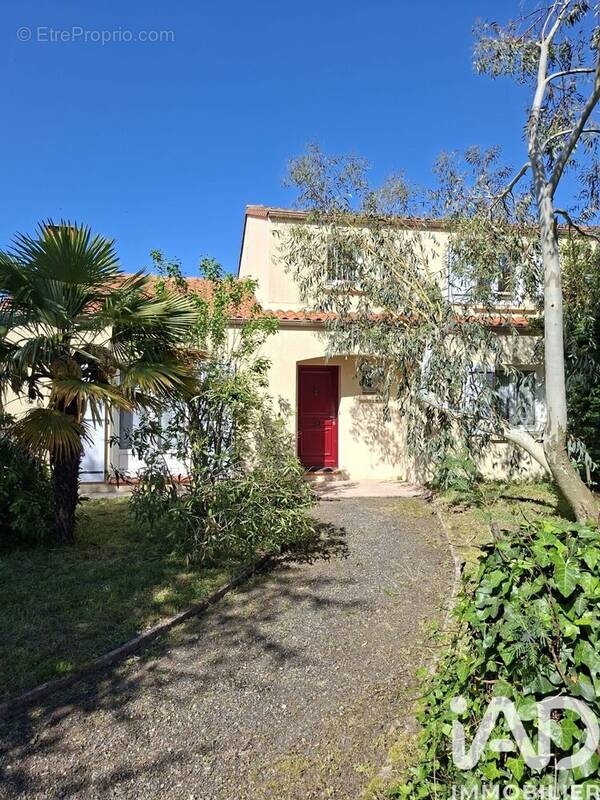 Photo 1 - Maison à SAINT-PHILBERT-DE-GRAND-LIEU