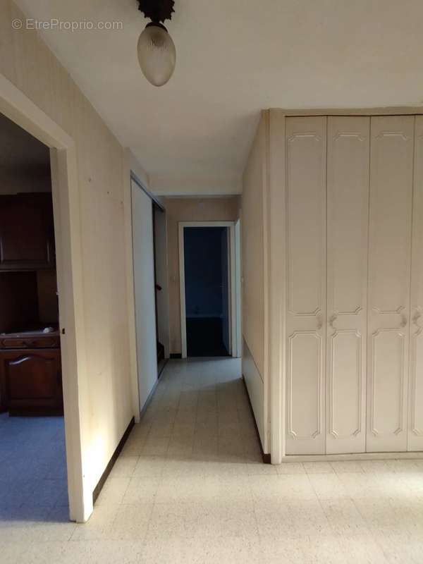 Maison à AVESNES-SUR-HELPE