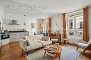 Appartement à PARIS-8E