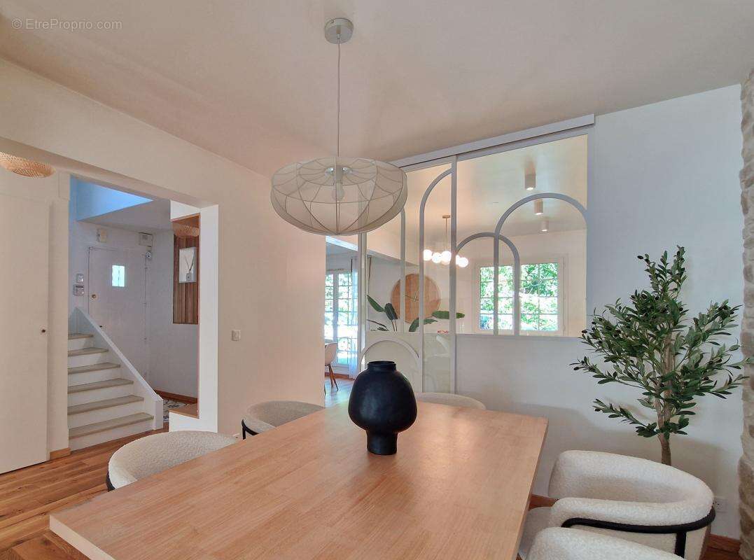 Maison à JOUY-EN-JOSAS