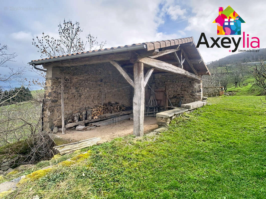 Maison à SAINT-JEAN-SAINT-MAURICE-SUR-LOIRE