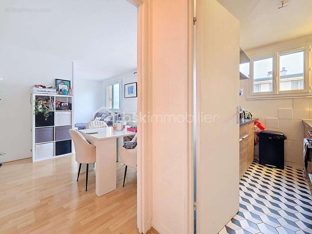 Appartement à ROSNY-SOUS-BOIS