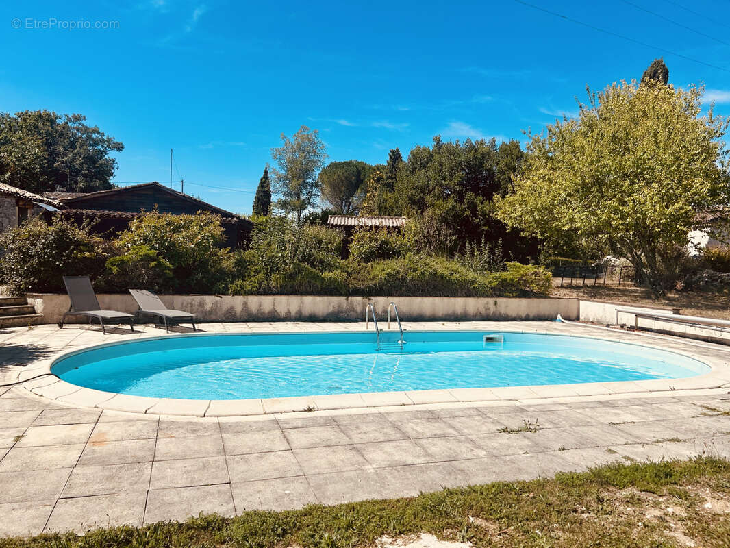 Maison à MONTAIGU-DE-QUERCY