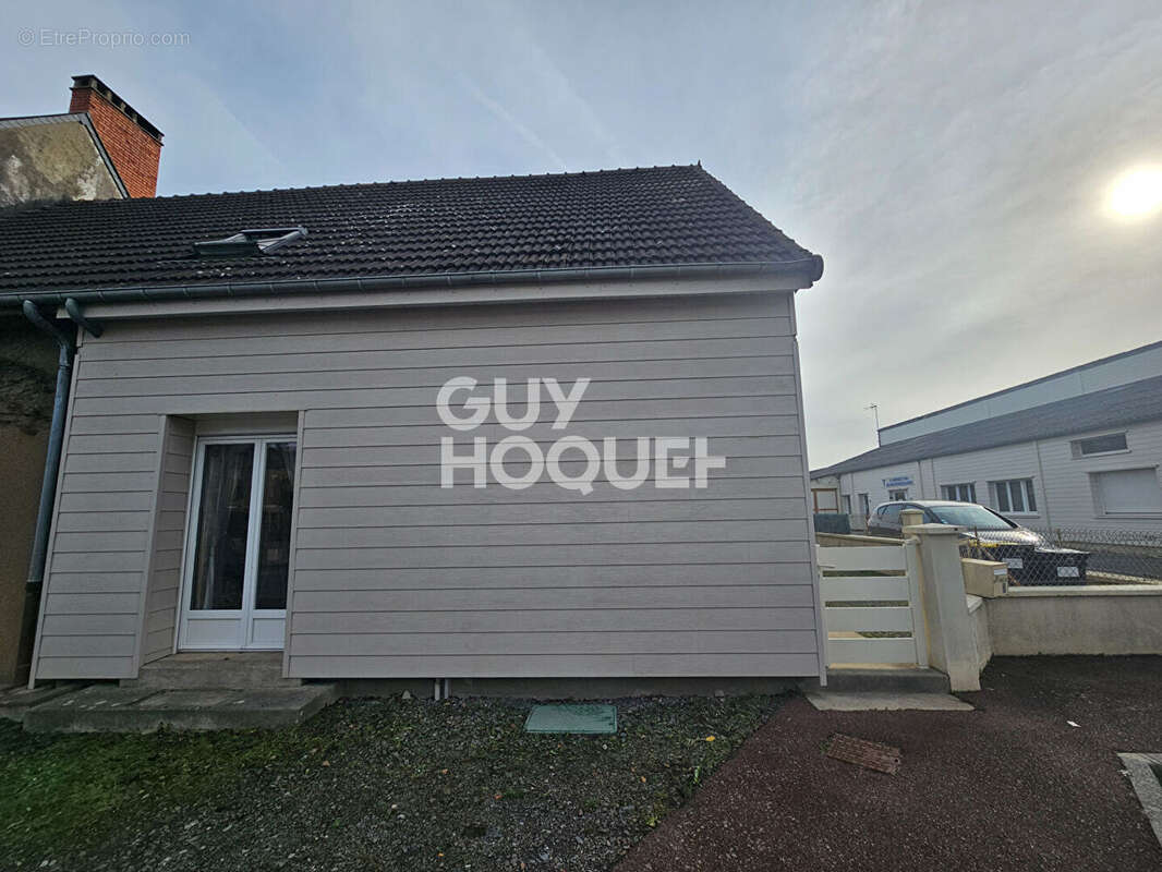 Maison à SAINT-JEAN-DE-DAYE