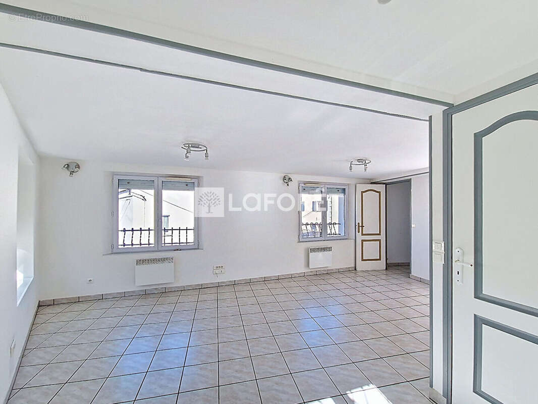Appartement à FONTENAY-EN-PARISIS