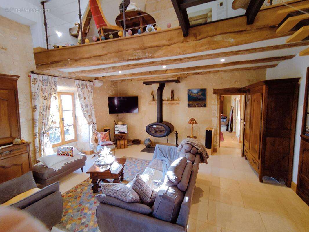 Maison à ANGLES-SUR-L'ANGLIN