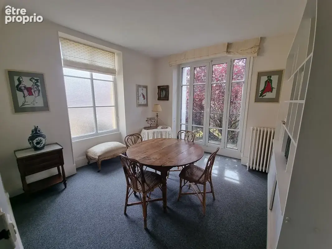 A vendre, demeure de caractère avec jardin et appartement à Pougues-les-Eaux. - photo 9
