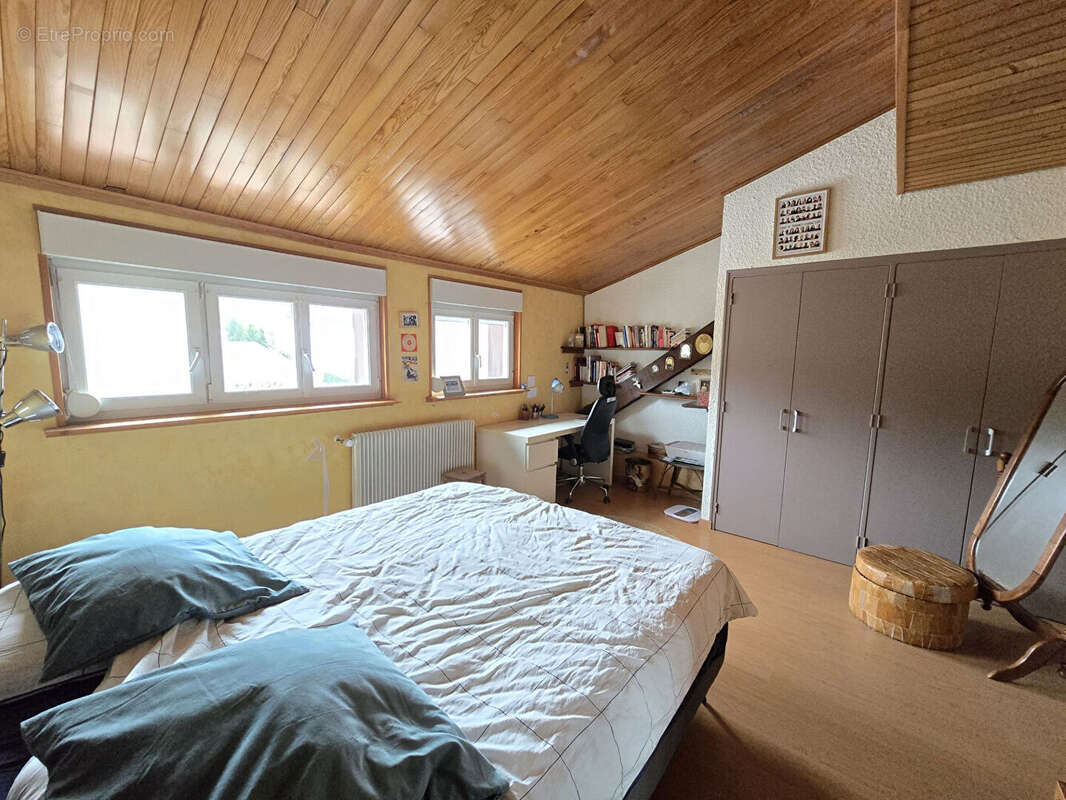 Appartement à LES HOPITAUX-NEUFS