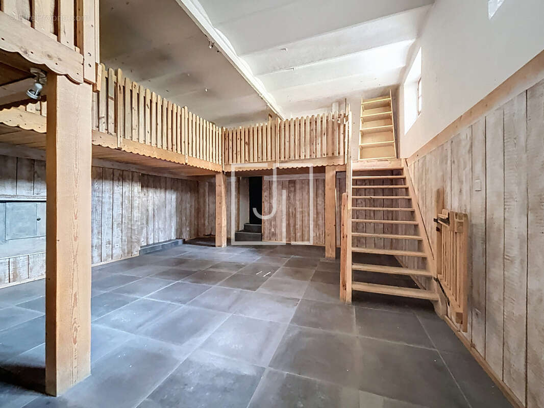 Commerce à BARCELONNETTE