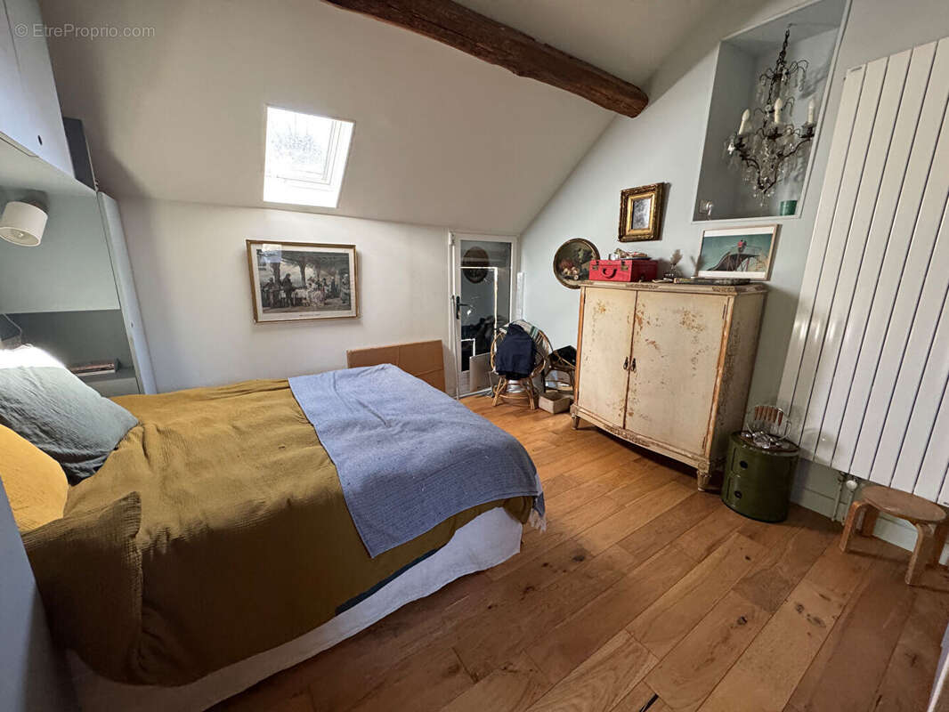 Maison à LES MESNULS