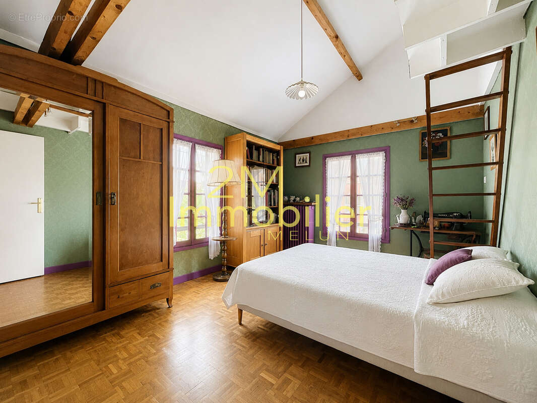 A vendre - maison de caractère - photo 5