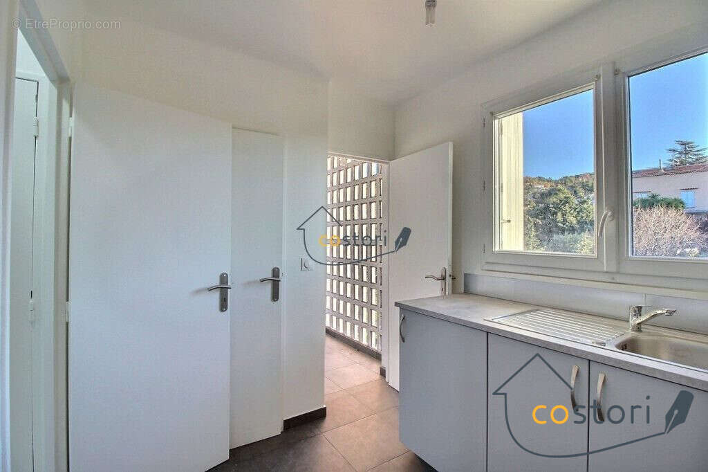 Appartement 68 m² à Draguignan  - photo 5