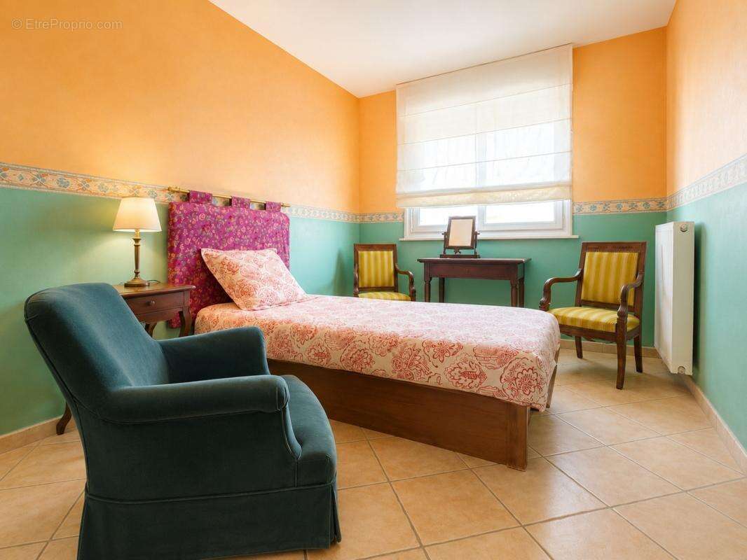 Appartement  3 pièces 63 m² - 2 Chambres - Cave - Parking - Parc - Piscine - Tennis - Tram Ligne 5 - Proximité Parc Montcalm - photo 5