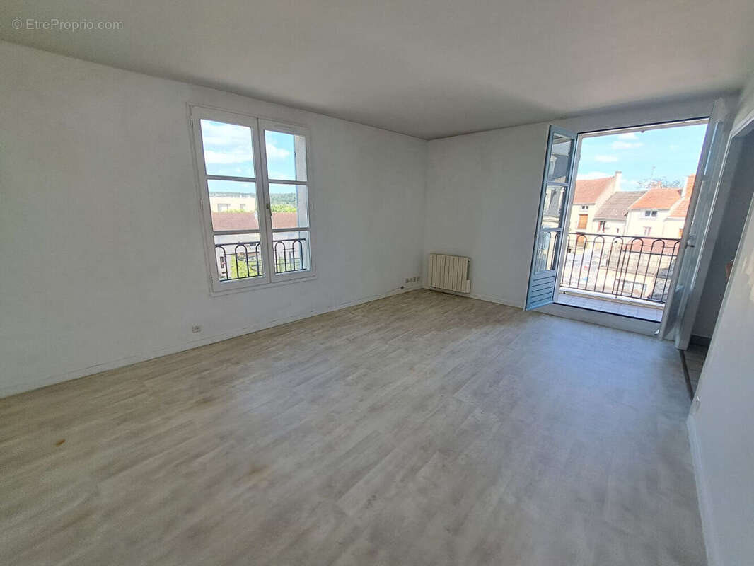 Appartement à MANTES-LA-JOLIE