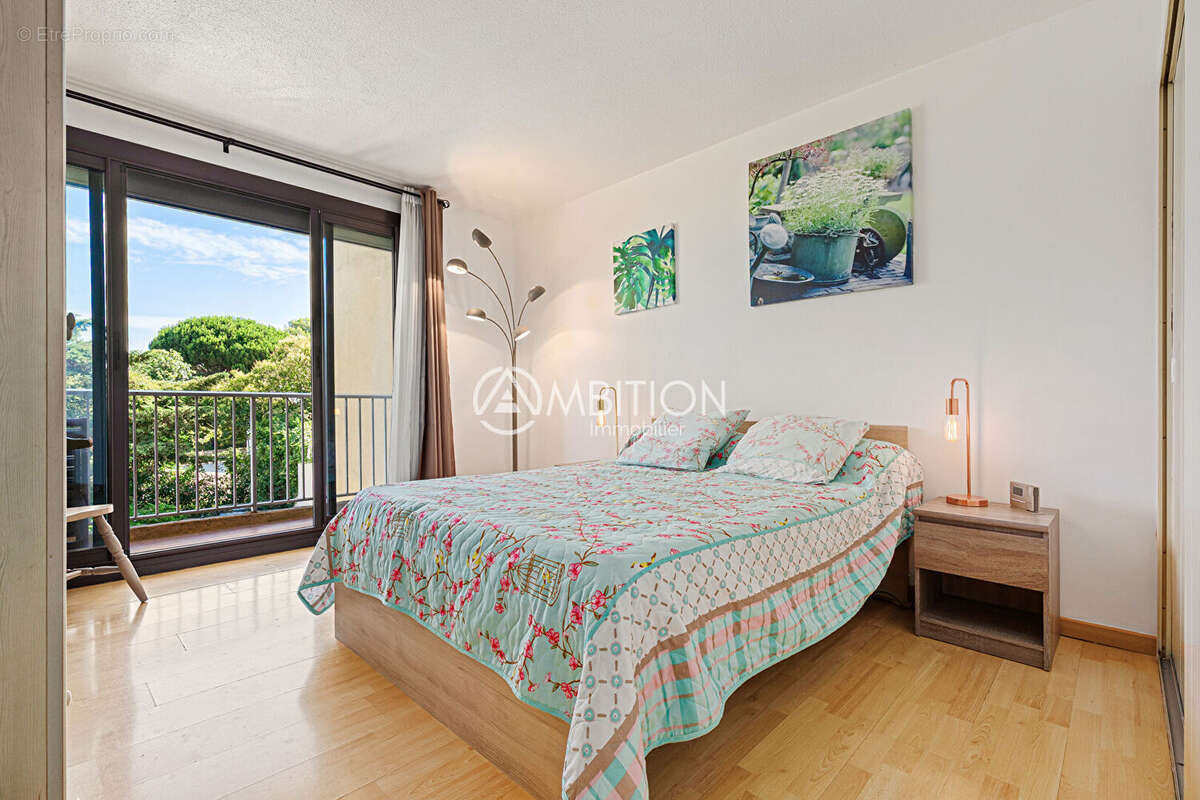 Appartement à FREJUS