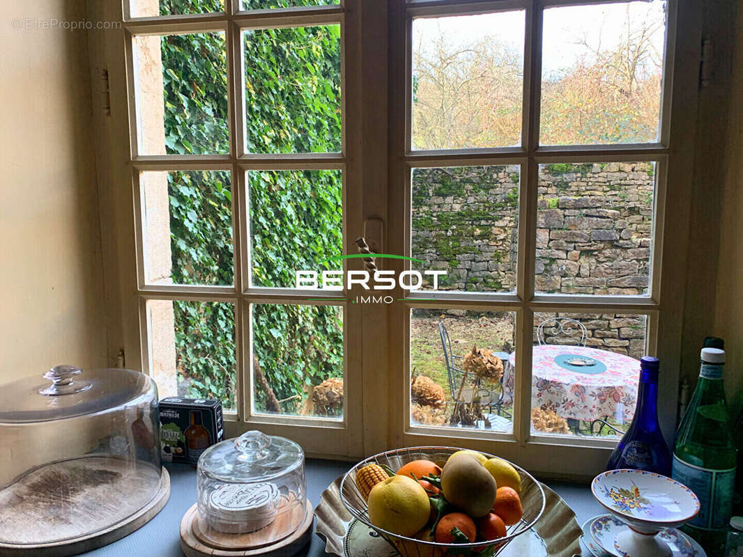 Maison à MONTIGNY-LES-VESOUL