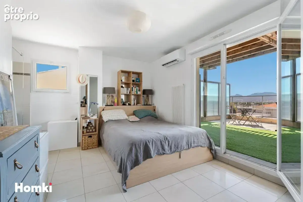 Duplex T3/T4 de 81 m² à Cannes 06150, Boulevard Étienne Astegiano - photo 6