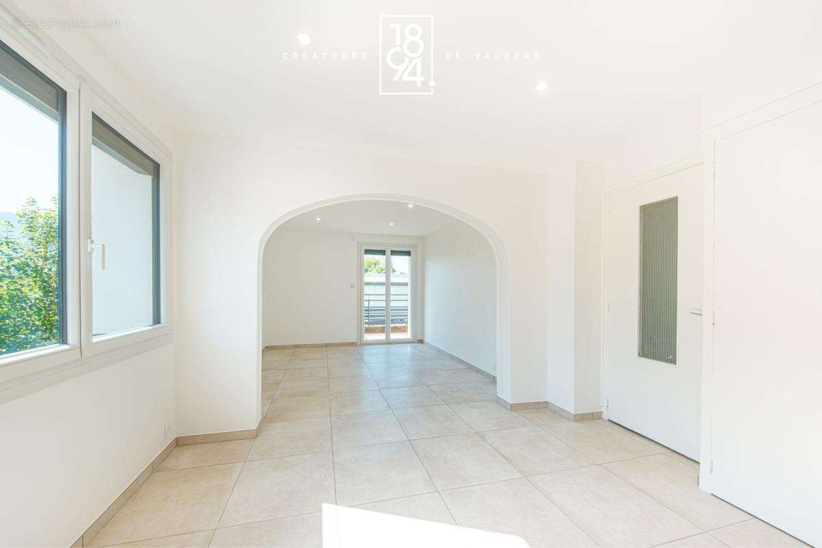 Appartement à LA RAVOIRE