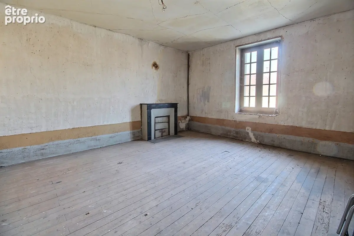 LE PULEY , immeuble à usage commercial et d'habitation - photo 8