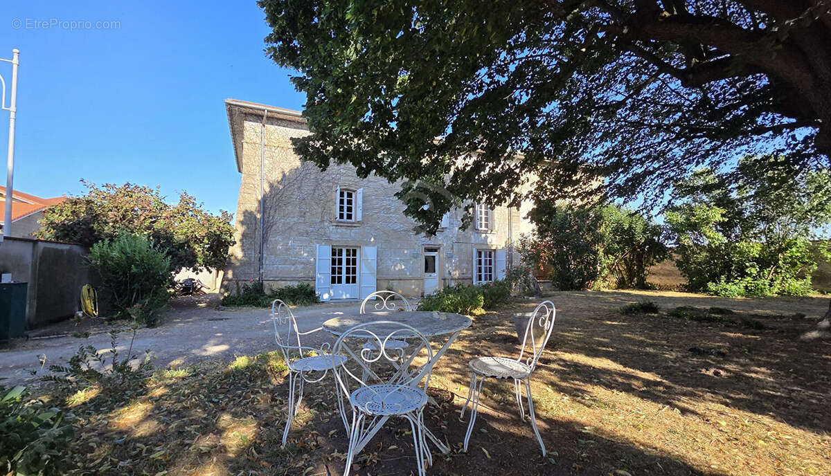 Maison  7 pièce(s) 220 m2 - photo 17
