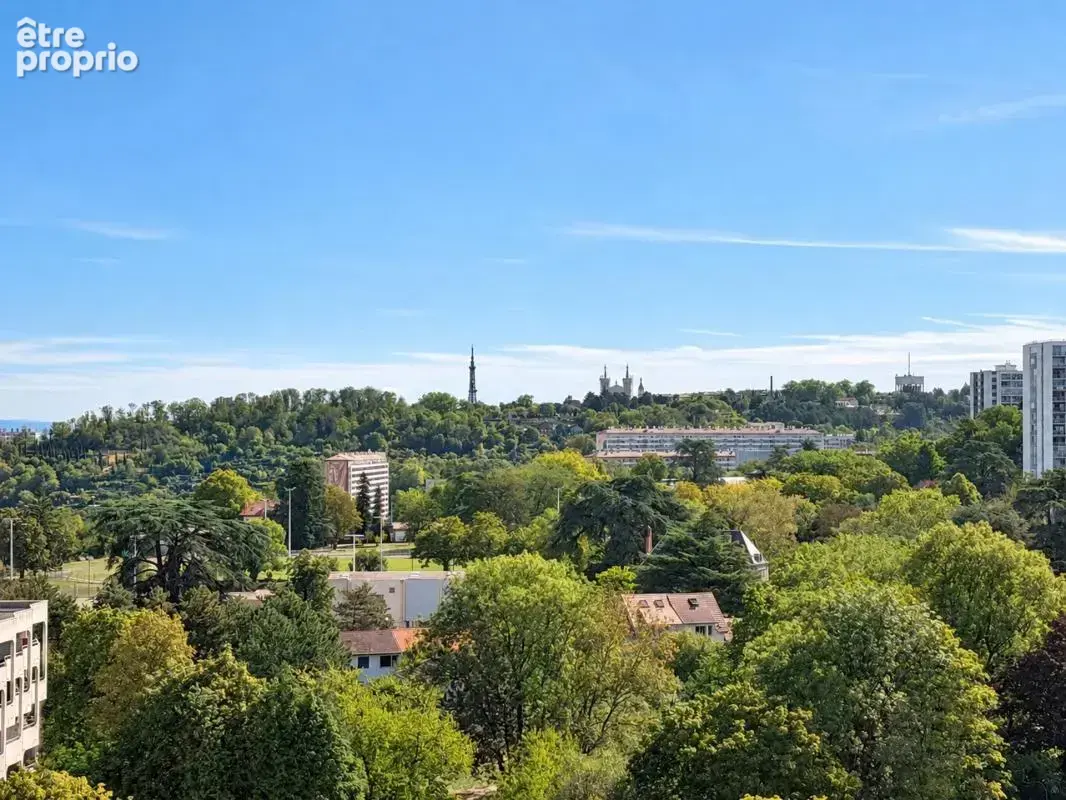 Appartement à LYON-9E