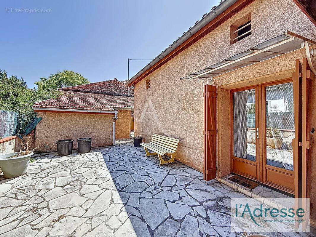 Maison à CASTELGINEST