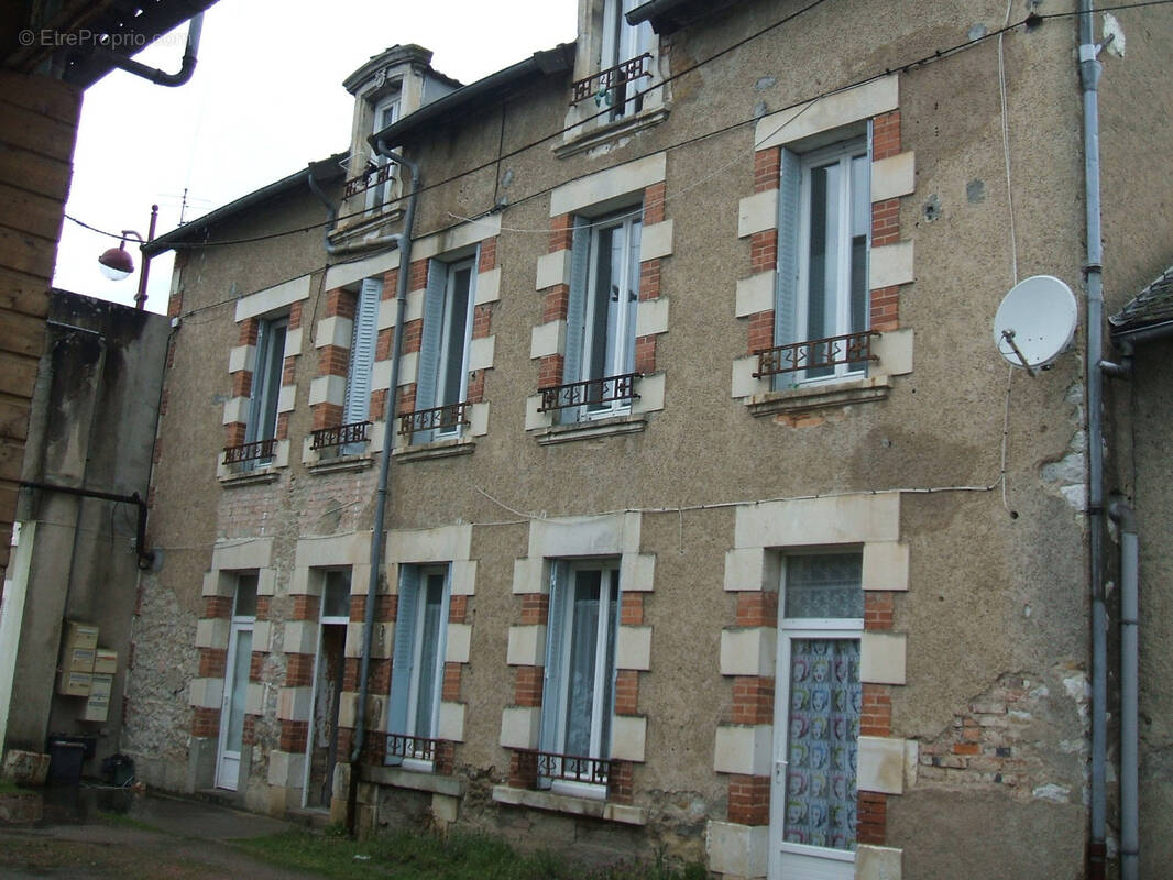 Appartement à CERCY-LA-TOUR