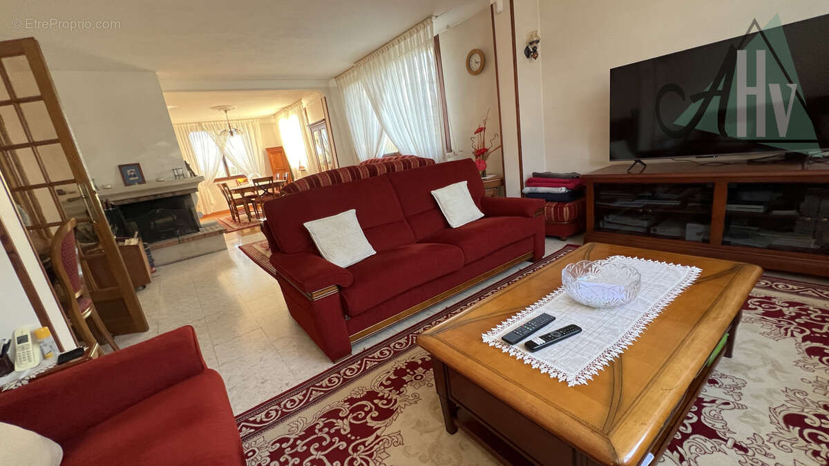 Maison à SOUPPES-SUR-LOING