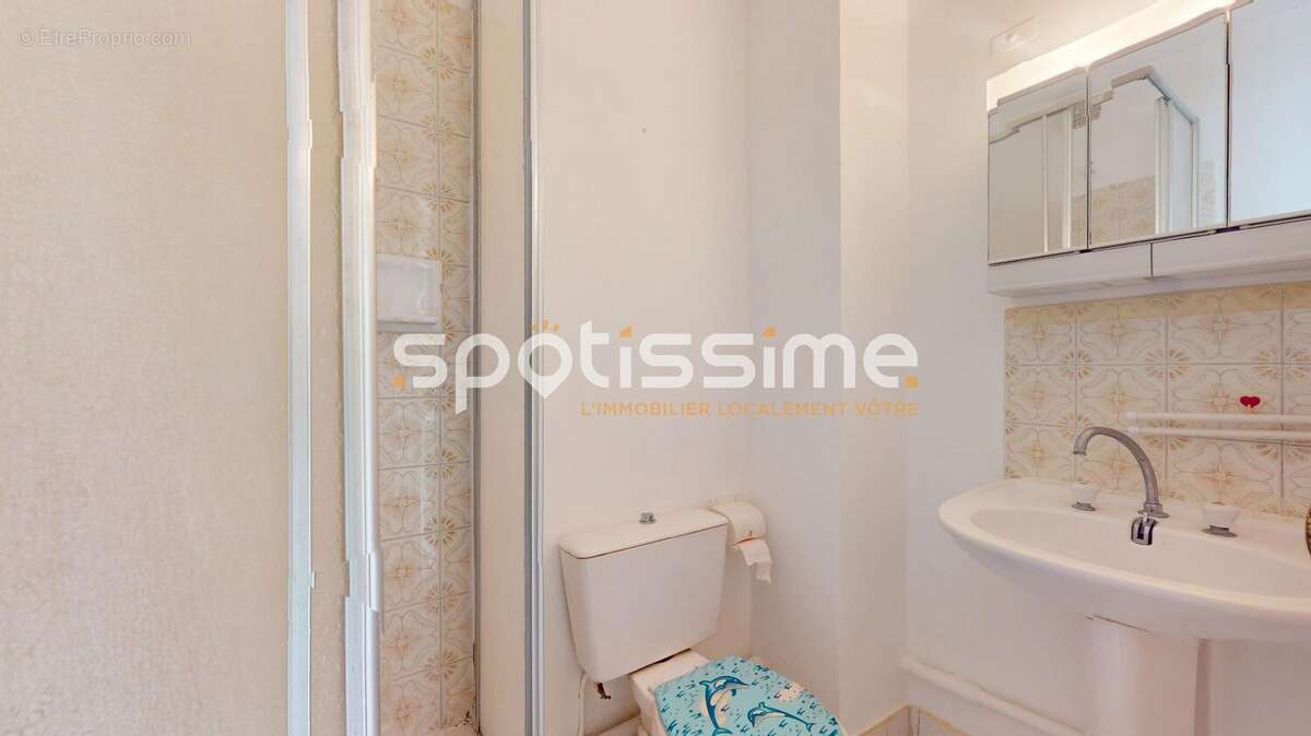 Studio avec balcon, exposition sud-ouest et parking privatif  Cap d'Agde, Centre-Port - photo 9
