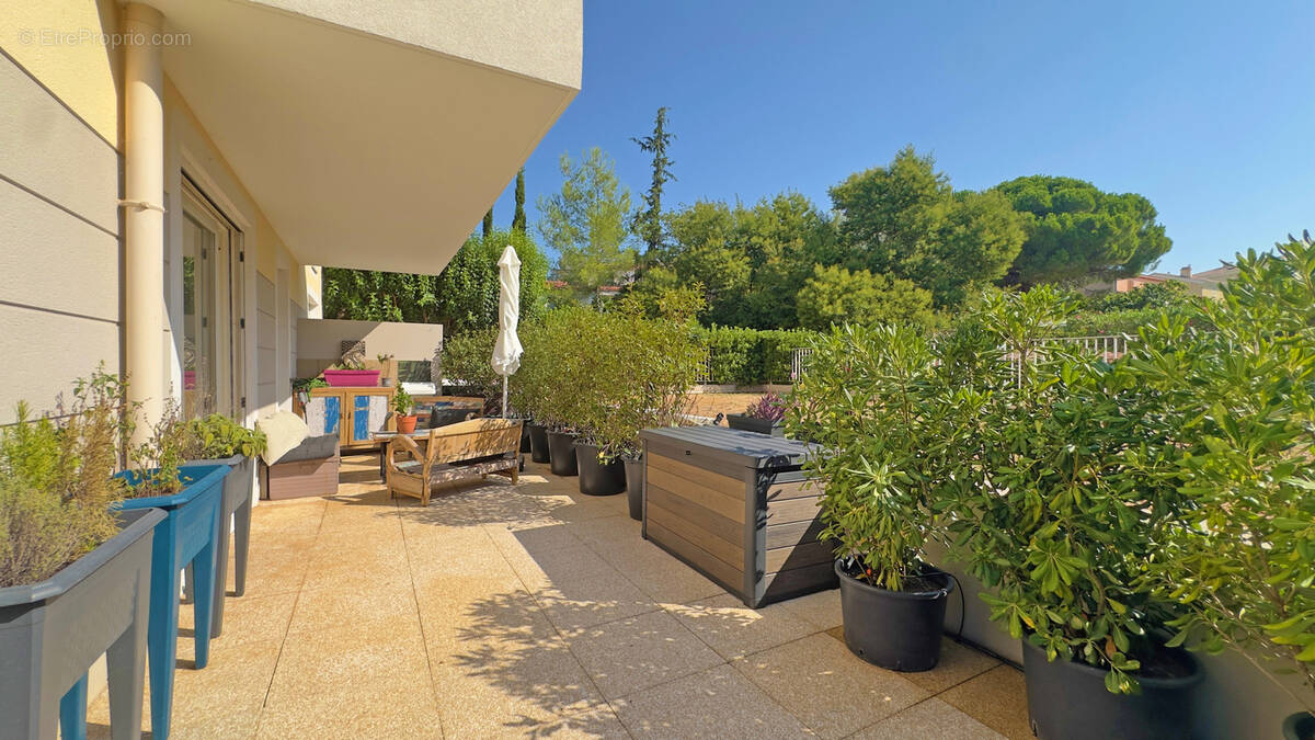 Appartement à HYERES