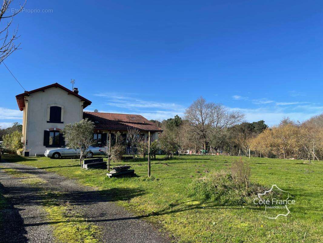 Maison à SAINT-VINCENT-DE-TYROSSE