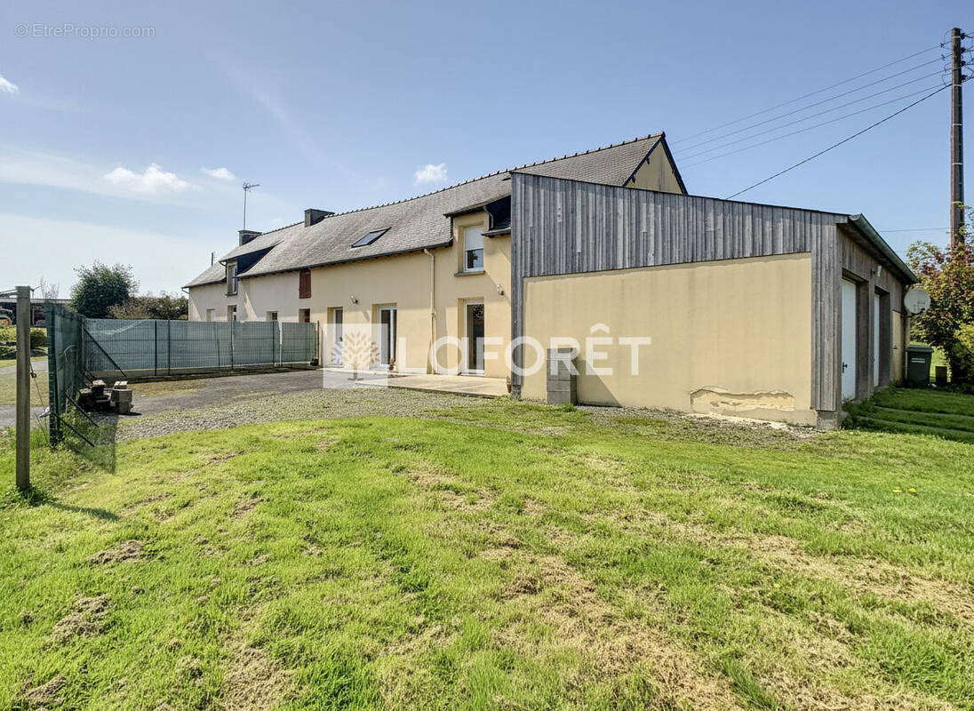 Maison à MERDRIGNAC